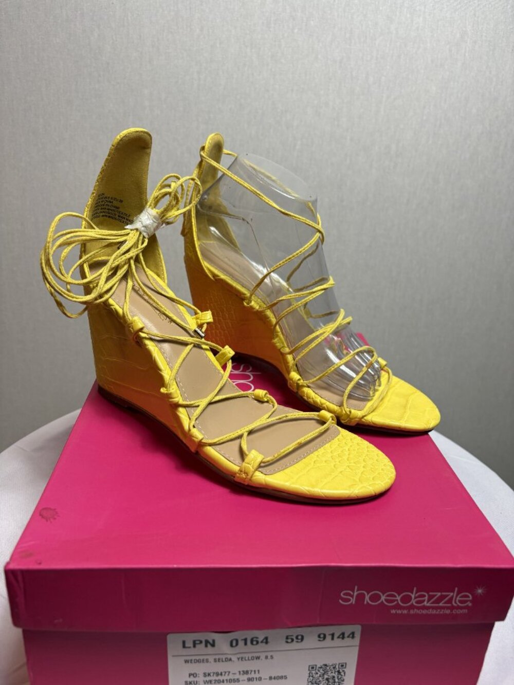 ShoeDazzle Selda Yellow Wedges, Size 8.5, Never Worn